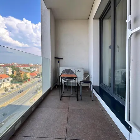 Neo Sase - Un Dormitor - Campeador * טימישוארה