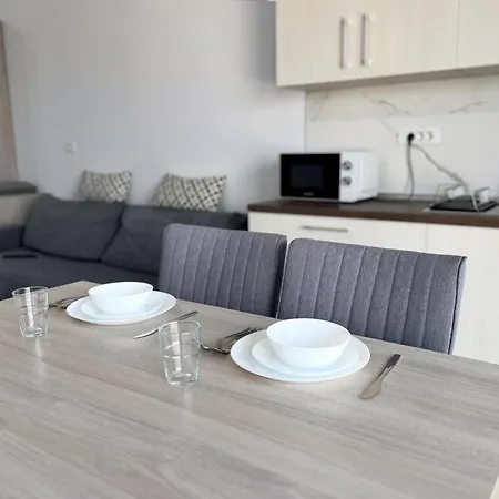 Neo Sase - Un Dormitor - Campeador * טימישוארה